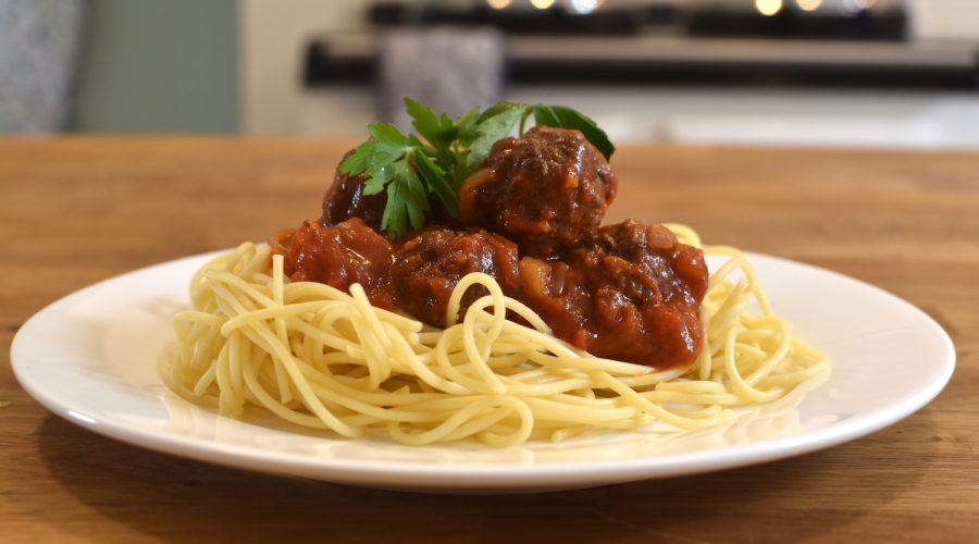 Meatballs and spagetti