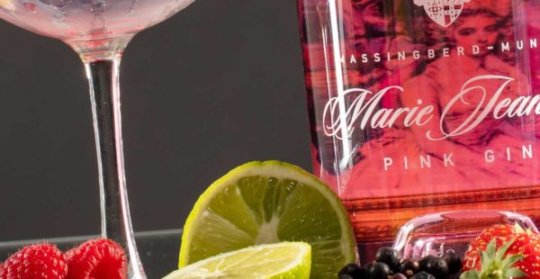 Marie Jeanne Pink Gin with summer berries